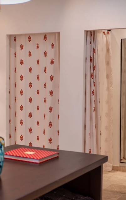 Vêtements pour petite enfance brodés avec initiales ou motifs imprimés sur tissus hypoallergéniques en coton bio Béziers dans le Languedoc-Roussillon