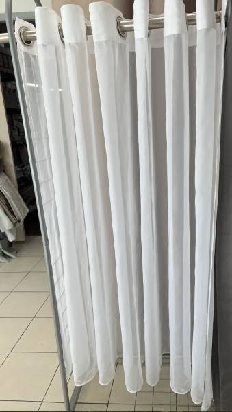 Confection de voilages à œillets pour collectivités (34) - Lunel