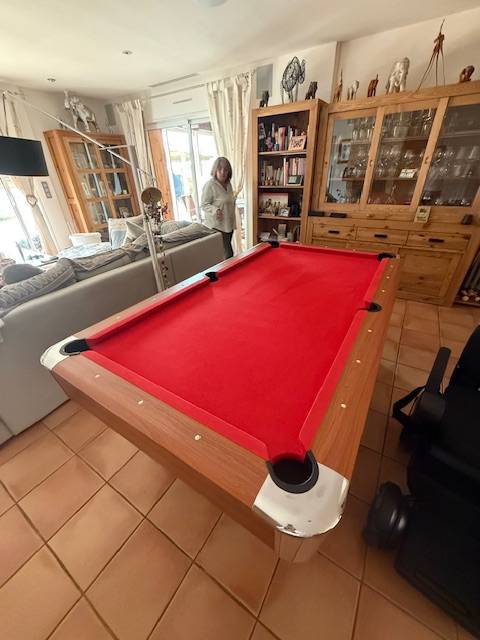 Housse de billard sur mesure à Aimargues : Protection optimale et élégante.
