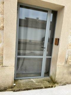 Confection de rideaux sur mesure pour le Domaine du Sauvage situé aux Saintes Marie de la Mer dans les Bouches du Rhône