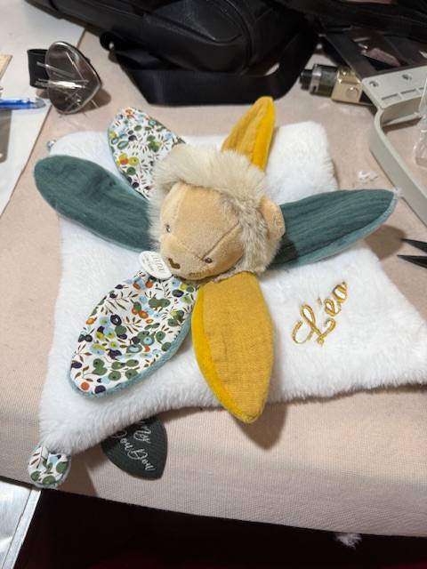 Offrez un Doudou Brodé, Un Cadeau de Naissance Inoubliable :Lunel