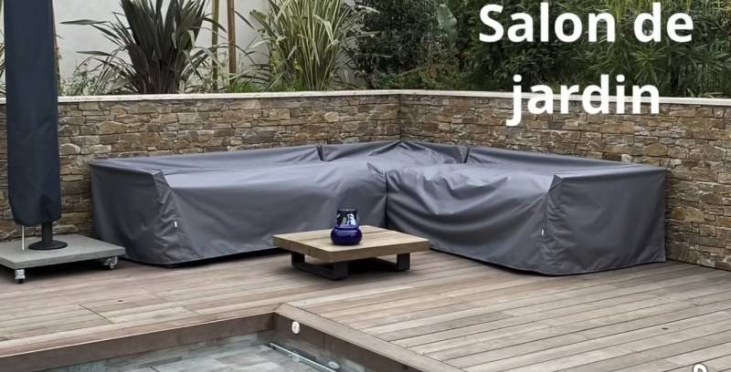 Confection de housse sur mesure de protection pour un salon de jardin chez un particulier à Saint-Drézéry dans l'Herault