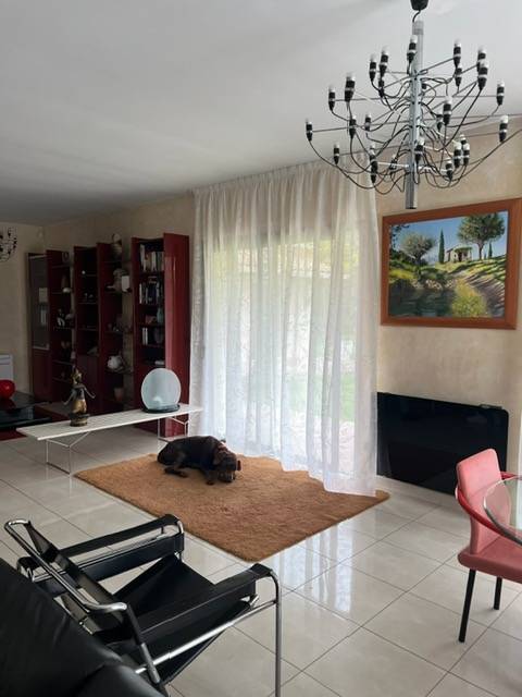 confection de rideaux sur mesure avec plis compagnons et tringlerie pour un particulier à Villetelle dans l'Hérault